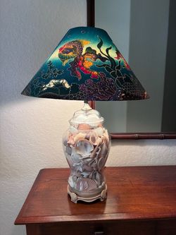 Mid century glass sea shell filled ginger jar table lamp