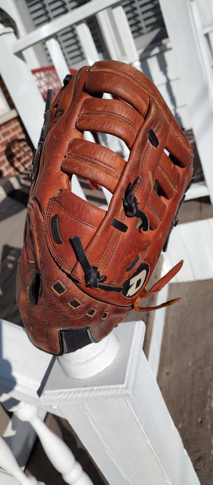 RH First Baseman's Mitt- -Demarini