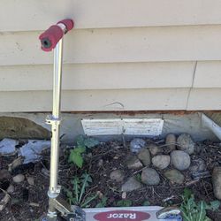 Razor A 2 Wheel Kick Scooter