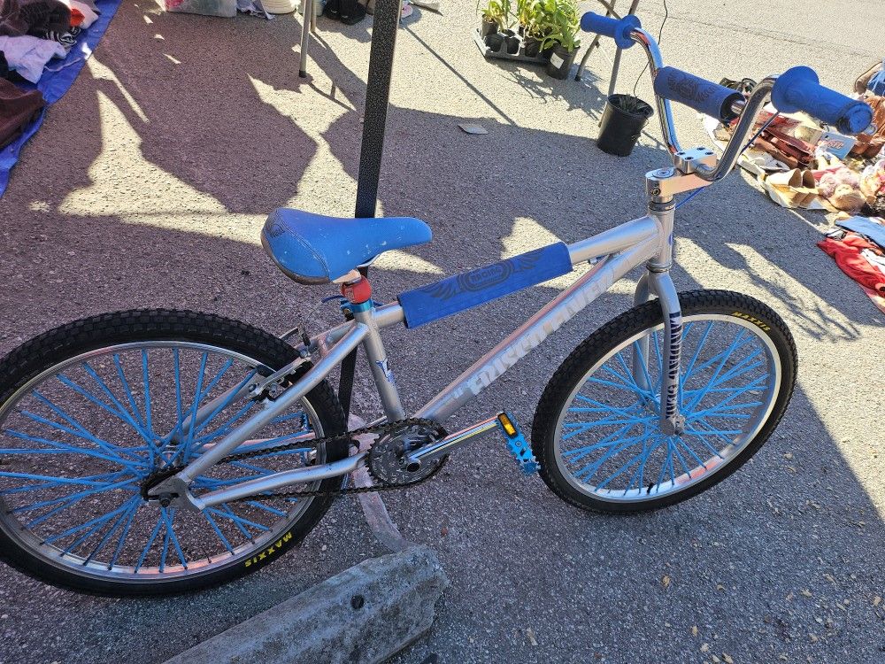 Frisco Flyer BMX