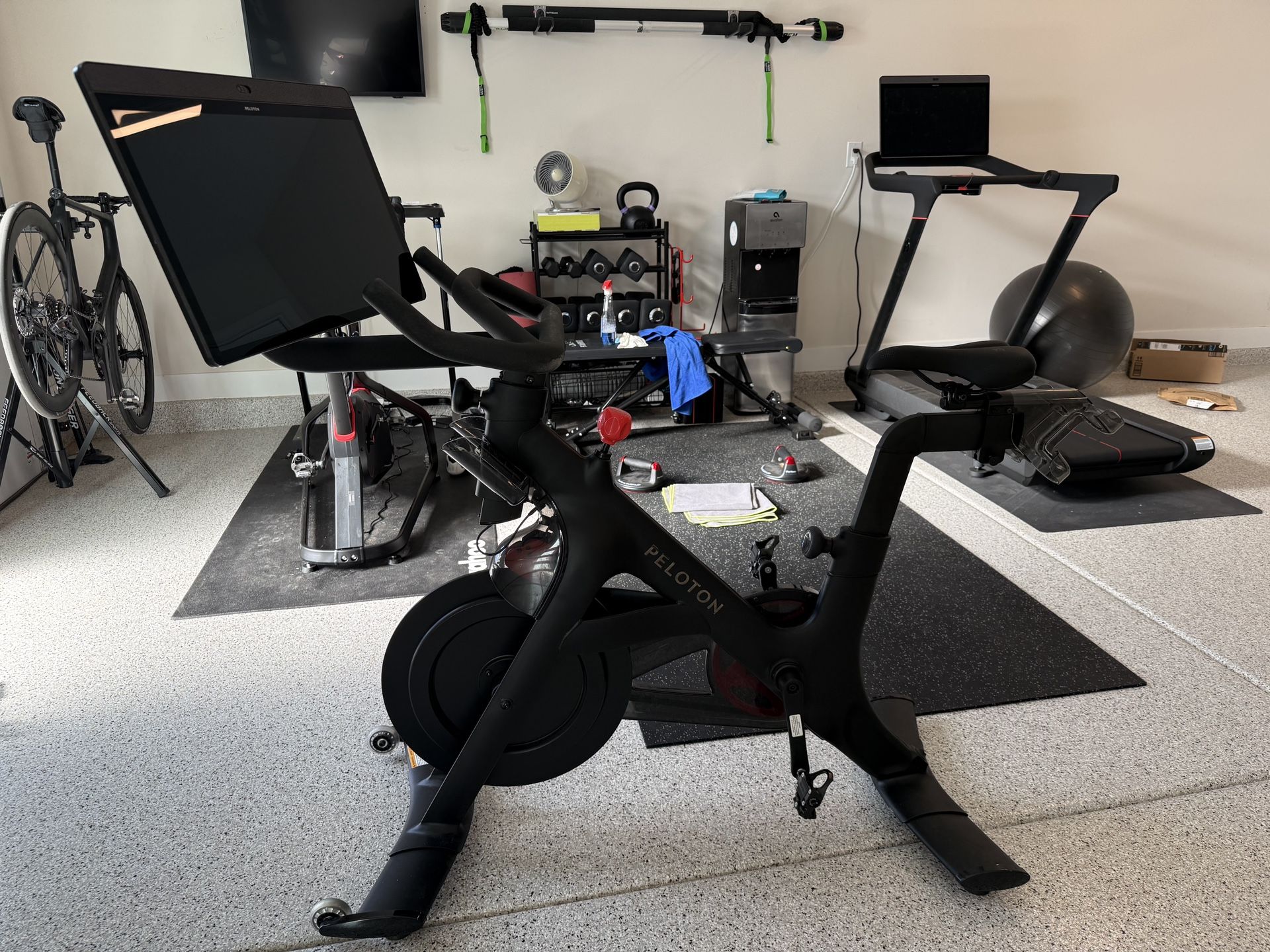 “Peloton +” with the swivel screen bought in 2025