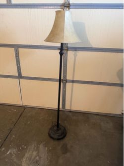 Floor lamp