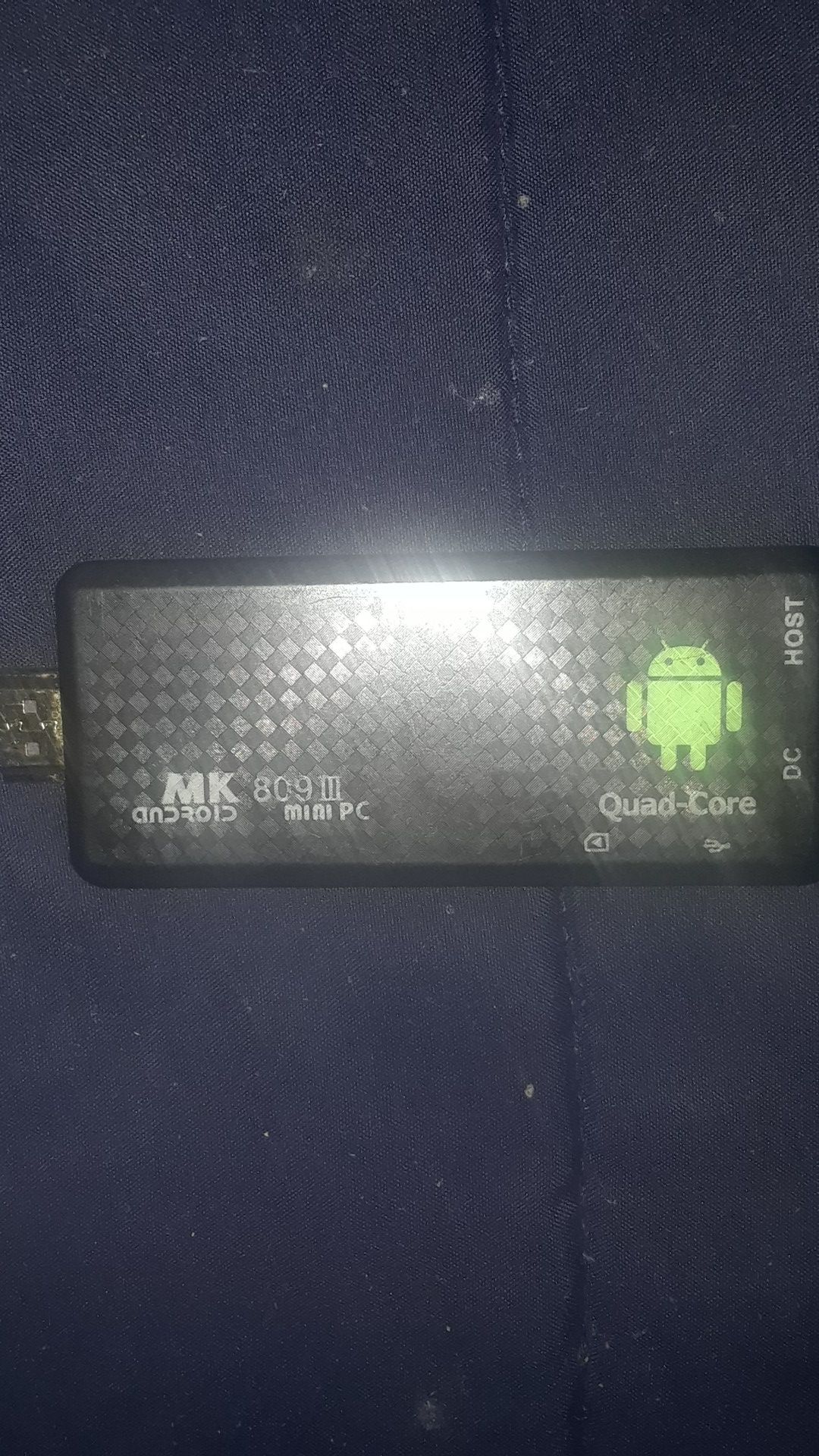 ANDROiD TV DONGLE STiCK