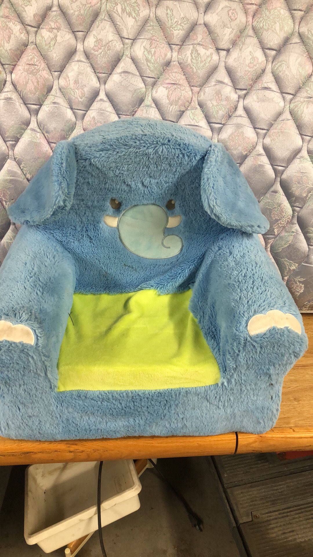 Kids chair