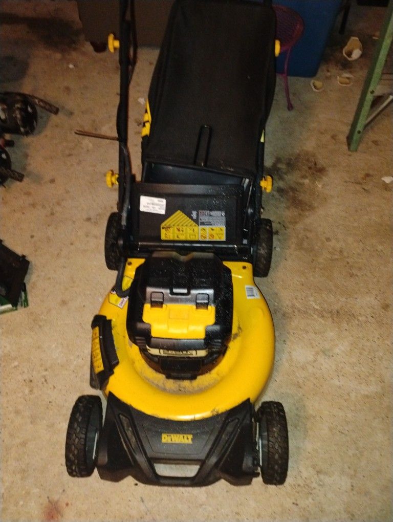 DeWalt 2x20v Max Brushless XR Lawnmower (Tool Only)