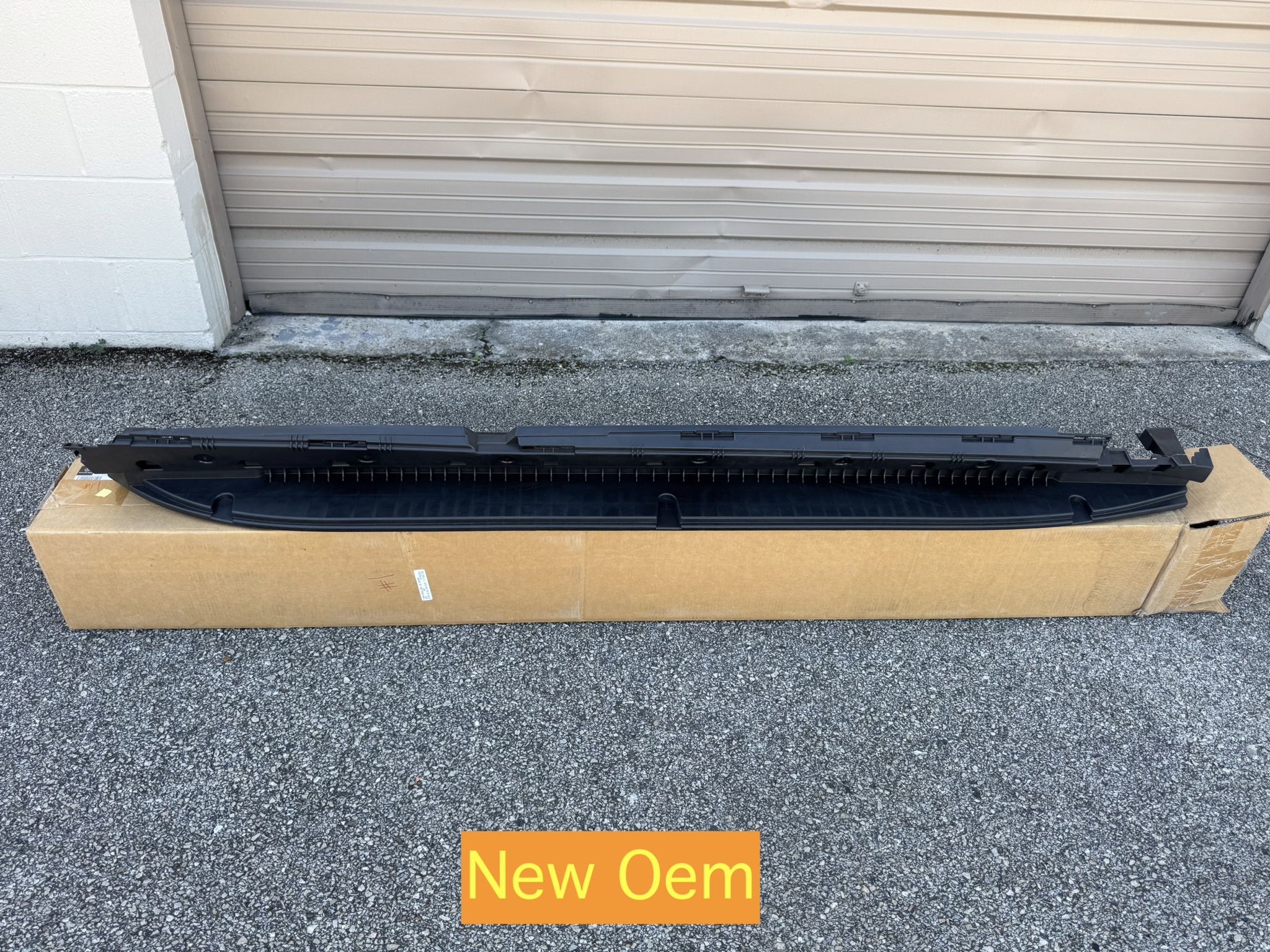 2012-2019 Mercedes-Benz GLE350 Right Running Board Step Mount Support Bracket RH