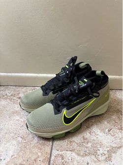 Nike men’s golf shoes size 10.5
