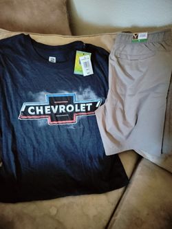 New Men Chevrolet T Shirt Size 3XL & NewVoyager Khaki Shorts