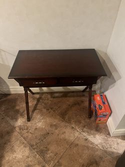 Desk Table! Solid Wood!