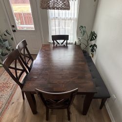 Solid Wood Dining Table Set w/ Leaf + 4 Chairs + Bench – Excellent Condition