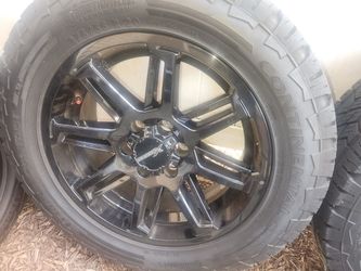 Toyota 4Runner 2024 and under wheels