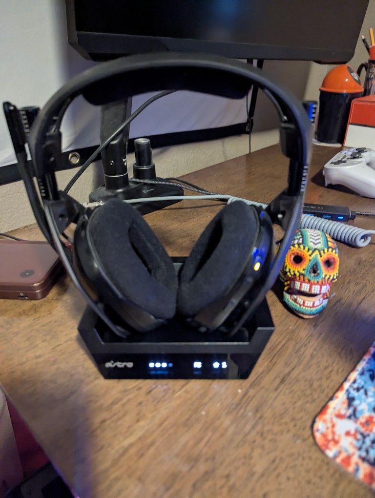 Astro A50 Wireless Gaming Headset Ps5 and Pc