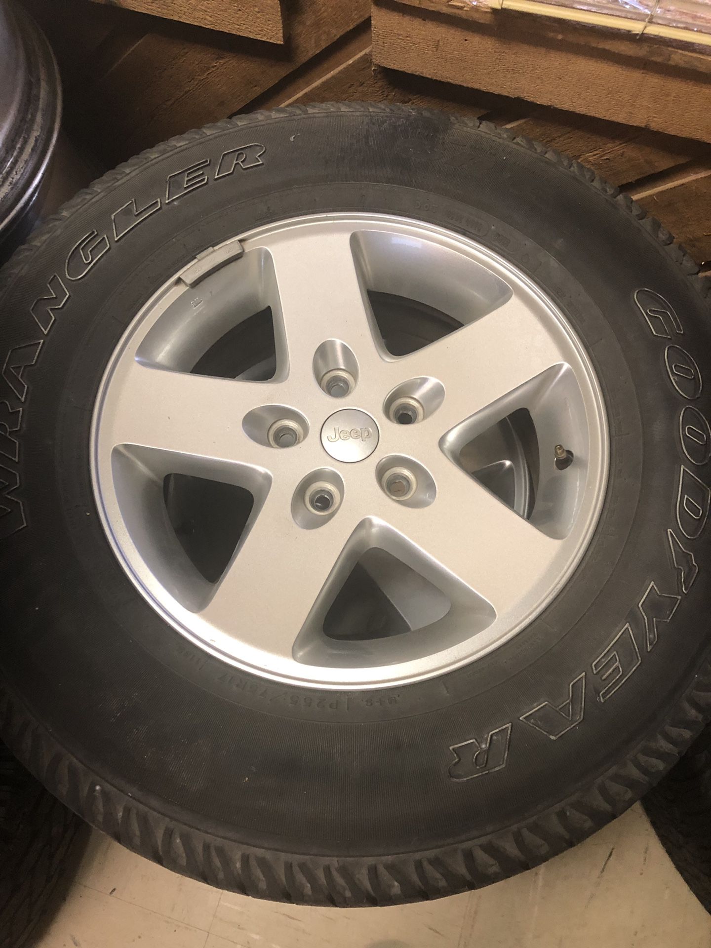 Jeep Wrangler sport wheels and tires