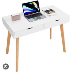 white desk with drawers 