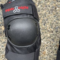 Triple eight Knee, Elbow and Wrist Guards Set