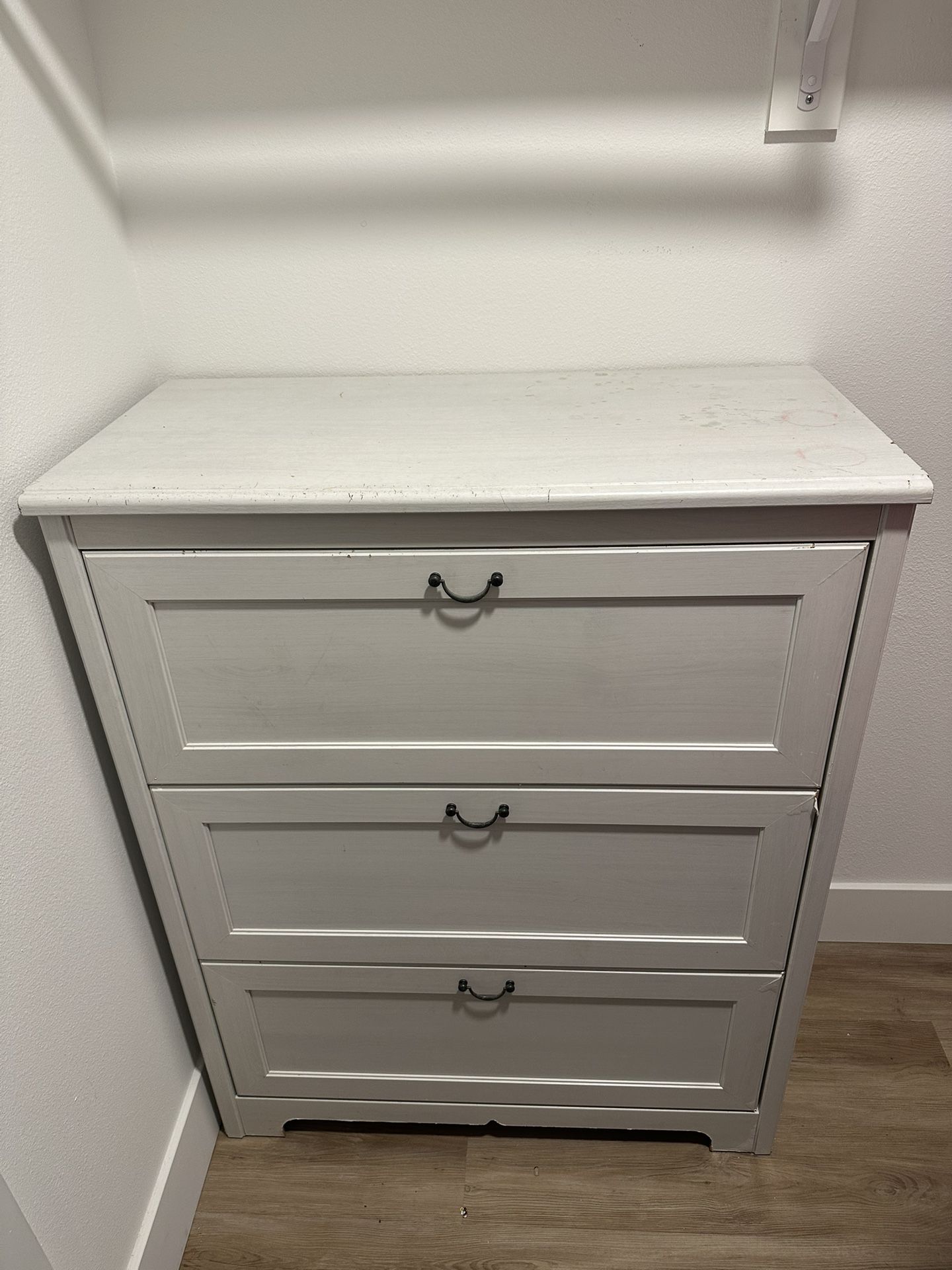 IKEA Dresser- White 3.5 Drawer 
