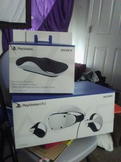 Used PlayStation VR2 Sony headset w/ controller and charger station