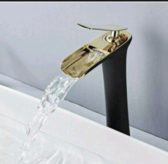 BATHROOM FAUCET