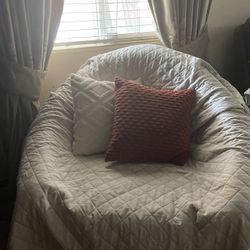 Really Sturdy Swirling Sofa 