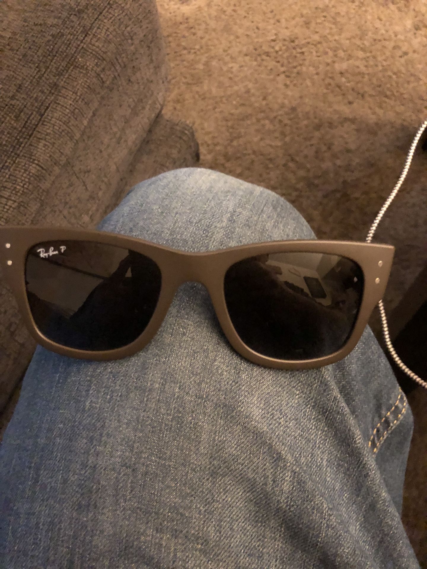 Brand new Ray Ban sunglasses with tags display picture 3