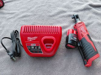 Serious buyers no holding for next day Milwaukee m12 3/8 ratchet /charger/ and 2.0 battery all for $130cash pick up beaumont ca used like new
