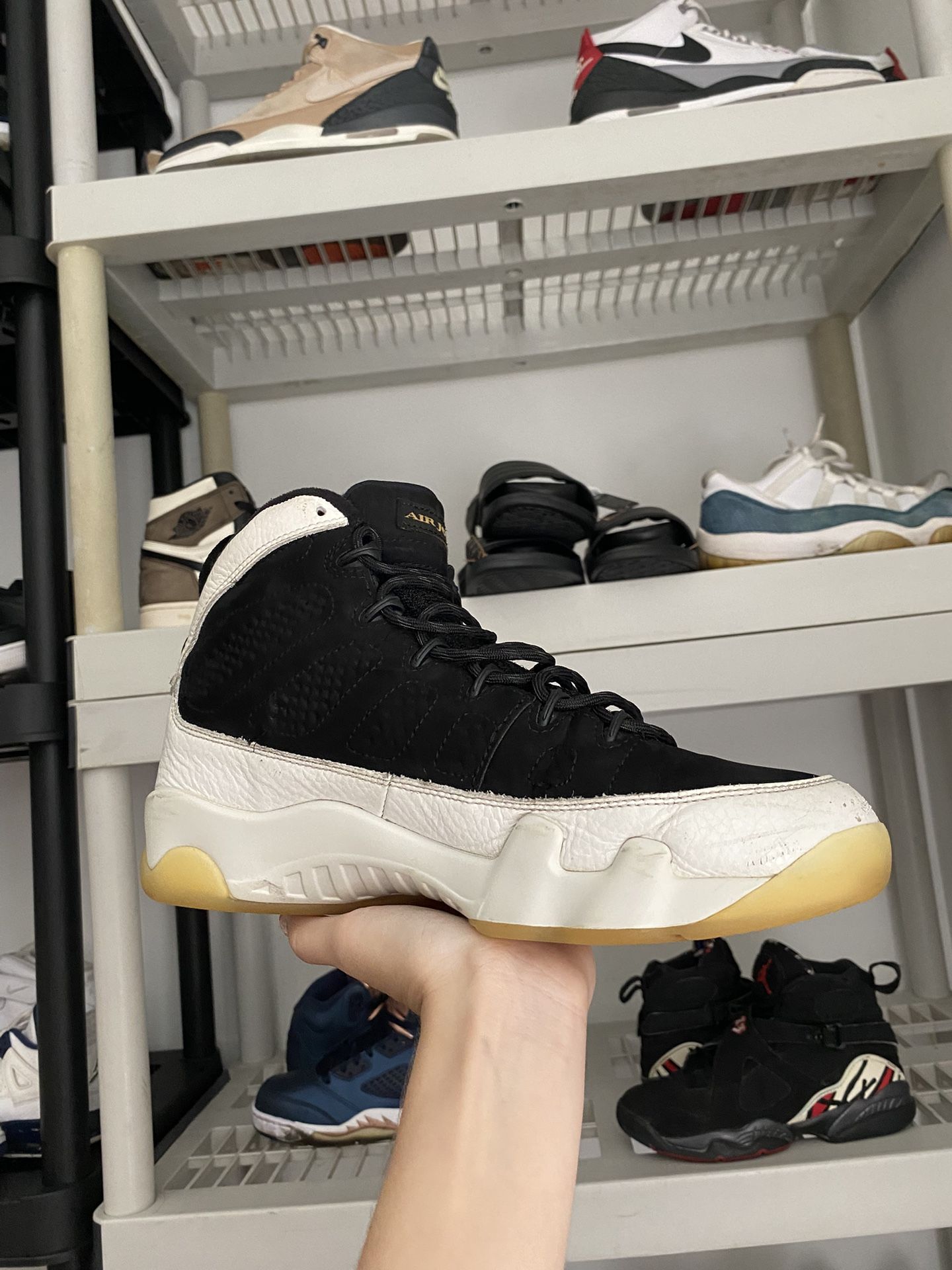 Size 9Mens - Jordan 9 Retro City of Flight 2018