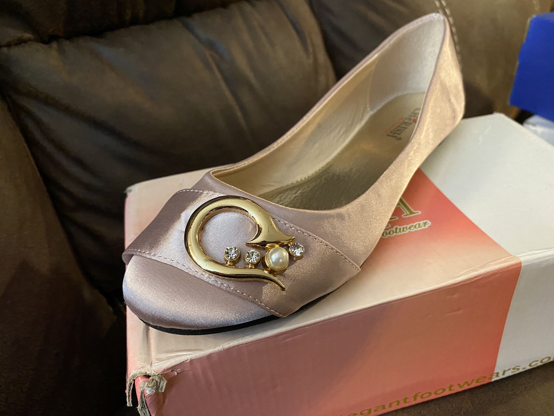 Cute Flats Woman’s 8