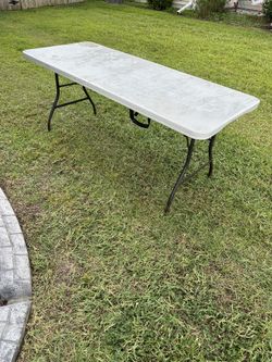 Folding Table 