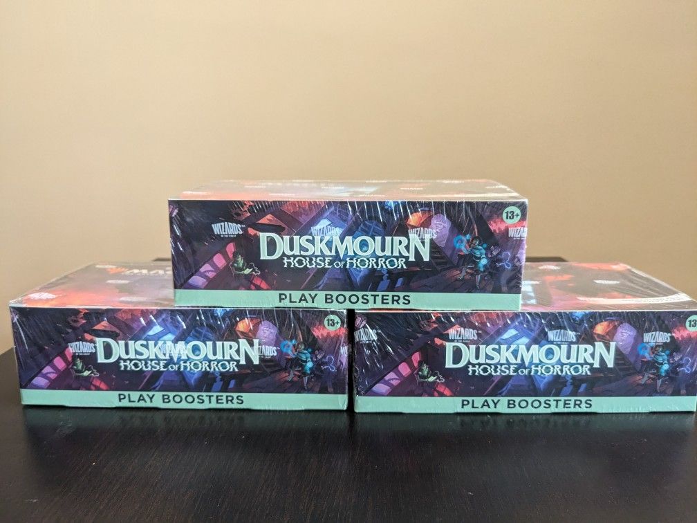 Duskmourn Play Booster Box