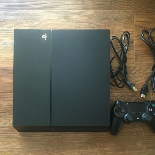 PS4 With Controllers