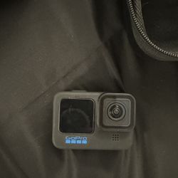 GoPro Hero 10 Black - Creator Edition