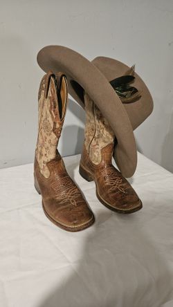 6C Boulet Womens Square Toe Boots