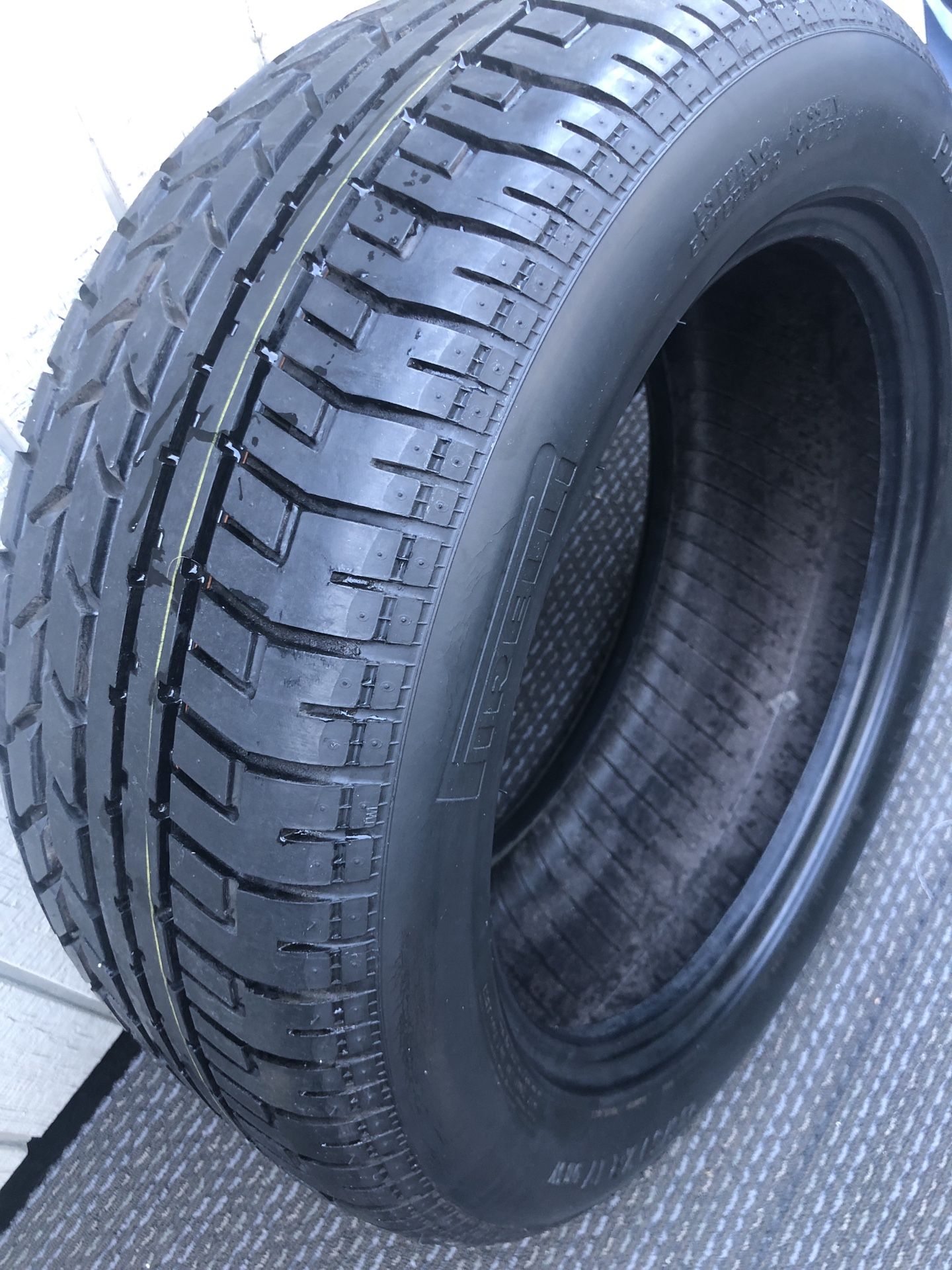 Brand NEW Pirelli P Zero Asimmetrico Ultra-High Performance All-Season Tire 235/50ZR17 96W 140 A A