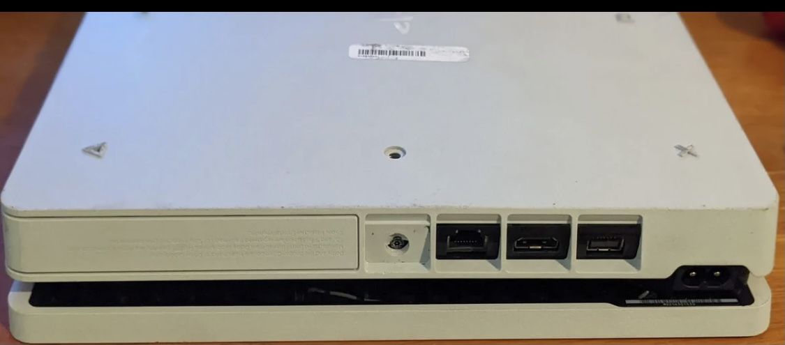 White ps4