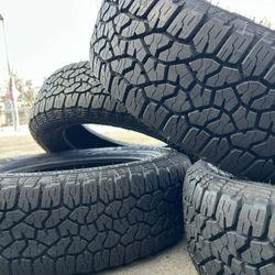 235 60 18 GOODYEAR WRANGLER WORKHORSE AT NEW TIRES 