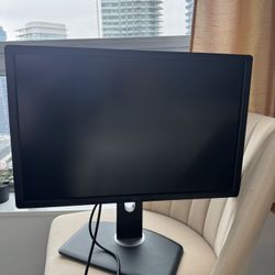 Dell 24” Monitor - U2413