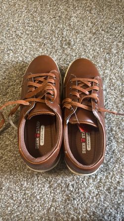Kids dress shoes
