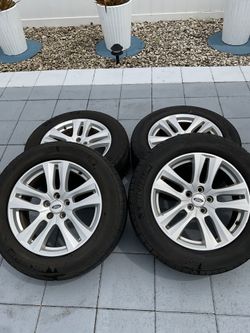 FORD EXPLORER WHEELS AND TIRES