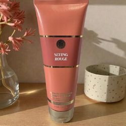Bath & Body Works Seeing Rouge Ultimate Hydration Body Cream 8 oz.