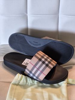 Burberry men slides