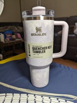 Stanley Quencher H2.0 Wisteria Tie Dye