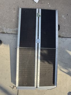 Foldable Wheelchair Ramp