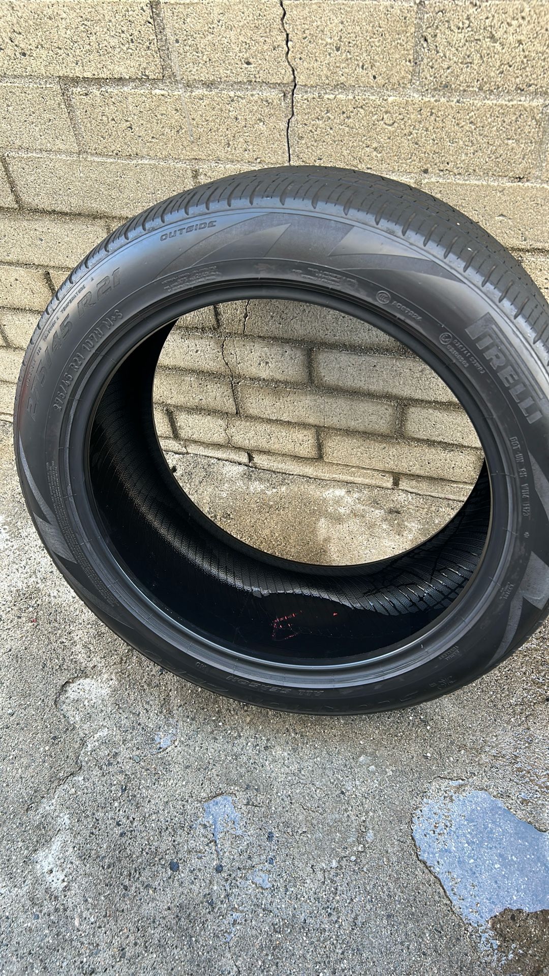 275/45R21 Pirelli Scorpion Zero