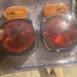CAMCO trailer lights