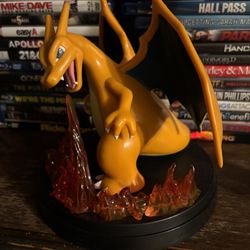Pokémon TCG Charizard Ex Super Premium Collection Statue 