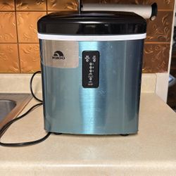 Igloo Ice Maker
