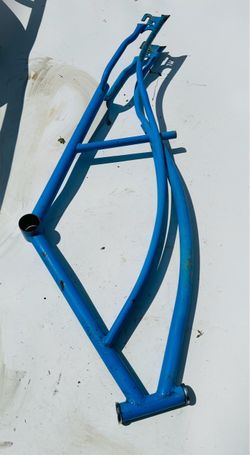Stretch bicycle cruiser frame