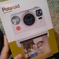 Camera Polaroid Now 