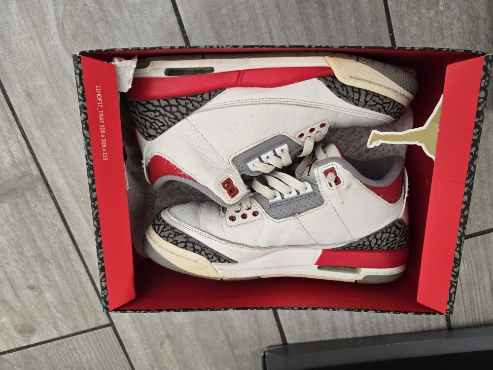 Jordan 3 Retro Fire Red Size 7 Used