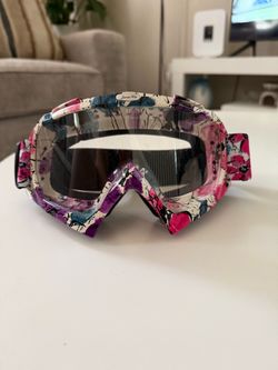 Jamie Win Ski Goggles Clear Tinted Lens UV400 Adjustable Strap Multicolor